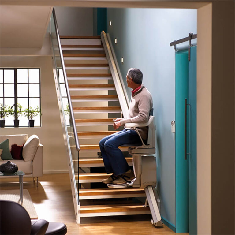 5-nguyen-tac-an-toan-trong-su-dung-stairlift-%E2%80%93-ghe-thang-may-1-768x768