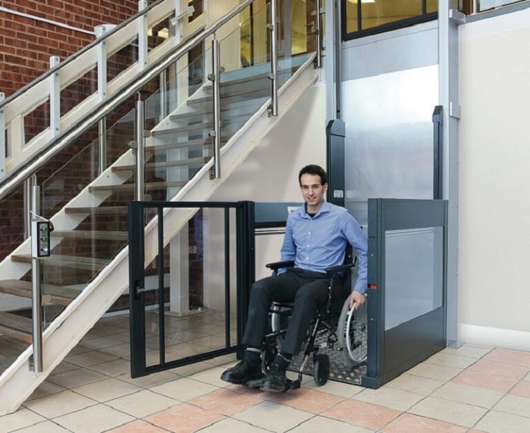 5-nguyen-tac-an-toan-trong-su-dung-stairlift-%E2%80%93-ghe-thang-may-2-768x627